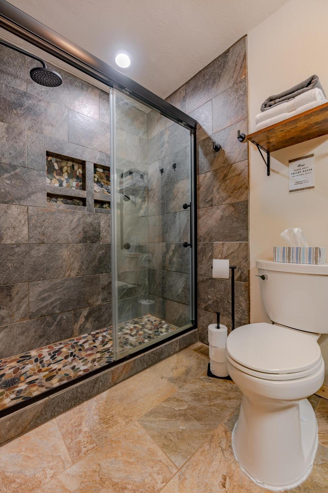 Buena Vista Mountain Retreat - Ultimate Privacy With Spa & Unbeatable Views ภายนอก รูปภาพ