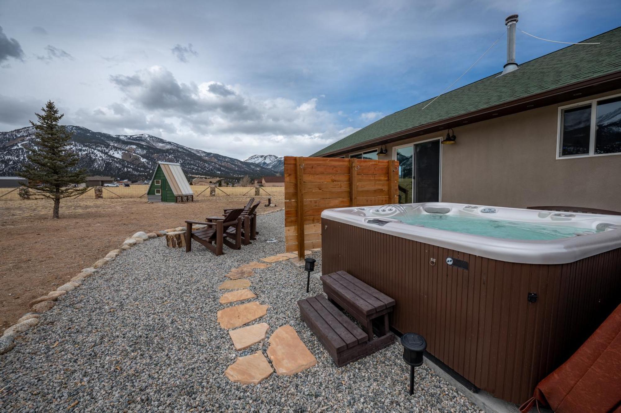 Buena Vista Mountain Retreat - Ultimate Privacy With Spa & Unbeatable Views ภายนอก รูปภาพ